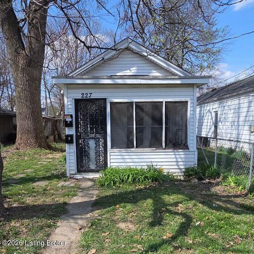227 Ottawa Ave, Louisville, KY, 40209-1212 | Card Image