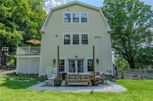 6 Limerock Rd, Smithfield, RI, 02917-1904 | Card Image