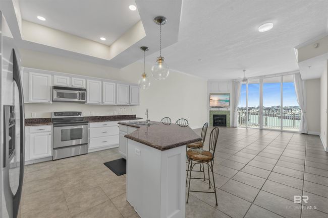 Kitchen | Image 13