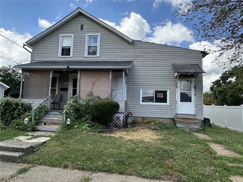 217 Hall St, Orrville, OH, 44667-1533 | Card Image