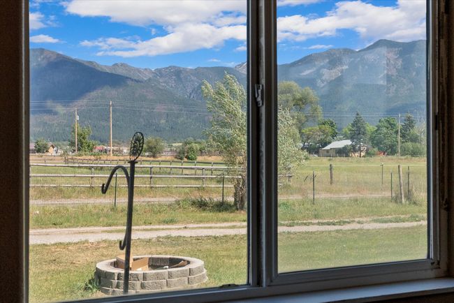 33135 Blackhawk Loop, House other with 2 bedrooms, 1 bathrooms and null parking in Arlee MT | Image 11