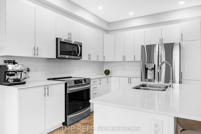 891 Solarium Ave, House attached with 3 bedrooms, 3 bathrooms and 2 parking in Manotick ON | Image 12