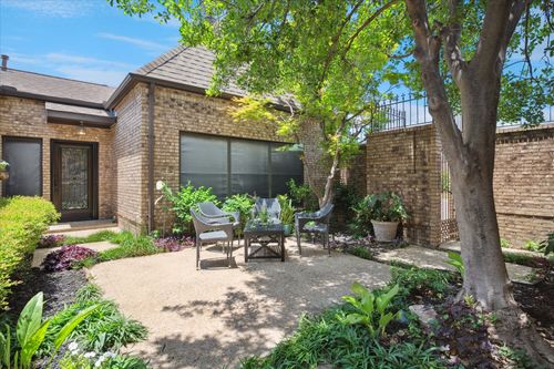 3114 Stonehenge Ln, Carrollton, TX, 75006-5214 | Card Image