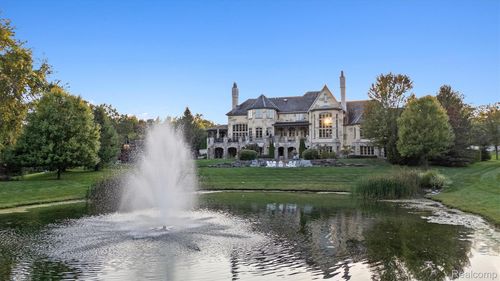 5537 Orchard Ridge Dr, Oakland Twp, MI, 48306-2399 | Card Image