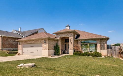 529 Ne 5th St, Grand Prairie, TX, 75050-5746 | Card Image