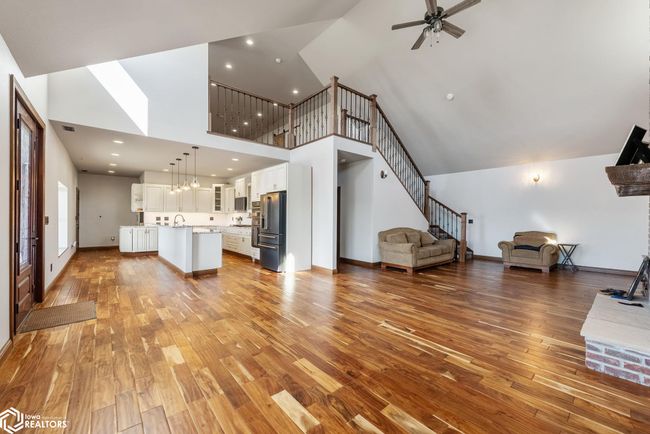 27501 Highway 149, House other with 3 bedrooms, 2 bathrooms and null parking in Sigourney IA | Image 9