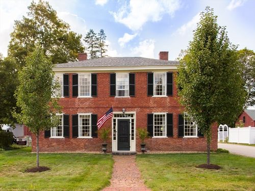 28 N Main St, West Brookfield, MA, 01585-3244 | Card Image