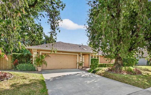 1776 The 12th Fairway, Wellington, FL, 33414-5936 | Card Image