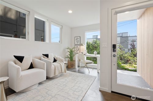 d-115 27th Ave E, Seattle, WA, 98112-5424 | Card Image