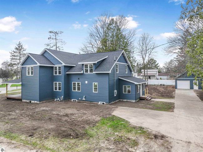 302 W Dresden St, House other with 5 bedrooms, 3 bathrooms and null parking in Kalkaska MI | Image 76
