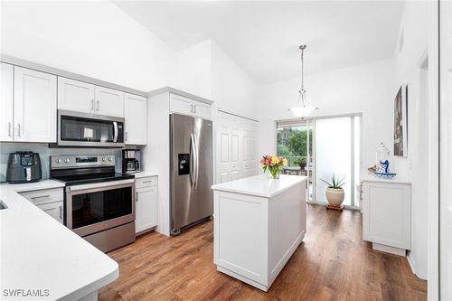 4-202-4945 Cougar Ct S, NAPLES, FL, 34109-2675 | Card Image