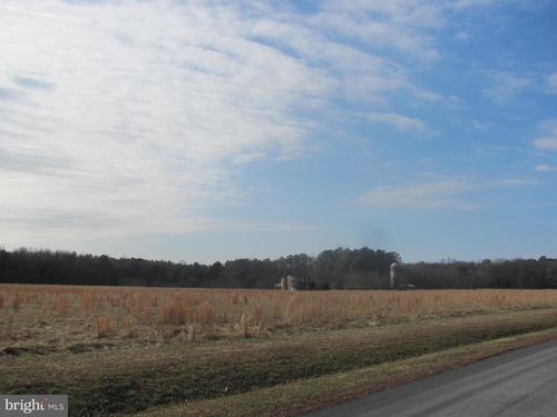 27458 Martins Farm Rd, MILTON, DE, 19968-3217 | Card Image