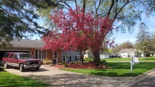8515 85th St S, Cottage Grove, MN, 55016-4735 | Card Image
