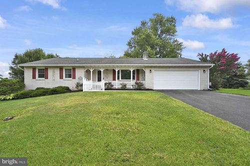 208 New St, TERRE HILL, PA, 17581-9620 | Card Image