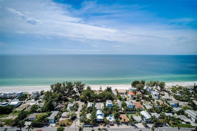 3 - 104 29 Th St, Condo with 2 bedrooms, 2 bathrooms and null parking in Holmes Beach FL | Image 43