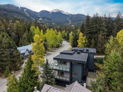 2242 Aspen Dr, Whistler, BC, V8E0A6 | Card Image