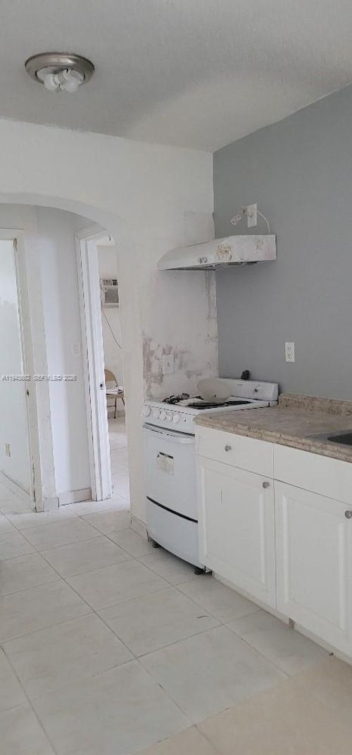 1223-1221 Nw 42nd St, Miami, FL, 33142 | Card Image