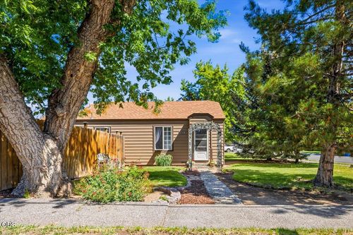 303 Nw Birch Ave, Redmond, OR, 97756-1851 | Card Image