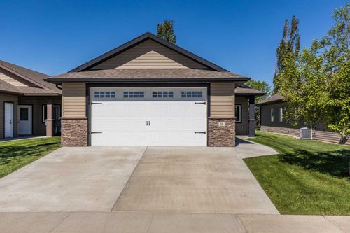 16 Wheatland Dr Se, Medicine Hat, AB, T1B0M7 | Card Image