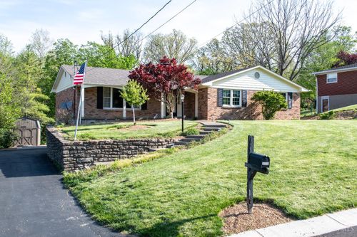 8642 Pastoral Ln, Anderson, OH, 45244-2006 | Card Image