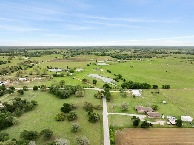 1234 County Road 135, House other with 3 bedrooms, 3 bathrooms and 4 parking in Lincoln TX | Image 28
