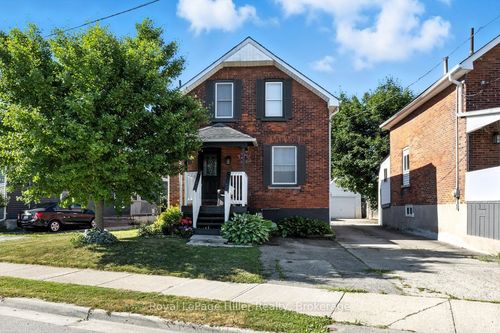 65 Guelph St, Stratford, ON, N5A3W7 | Card Image