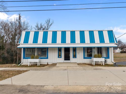 1108 S Salisbury Ave, Spencer, NC, 28159-1915 | Card Image