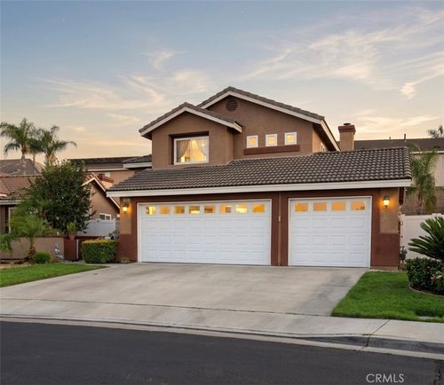 812 Poppyseed Ln, Corona, CA, 92881-3527 | Card Image