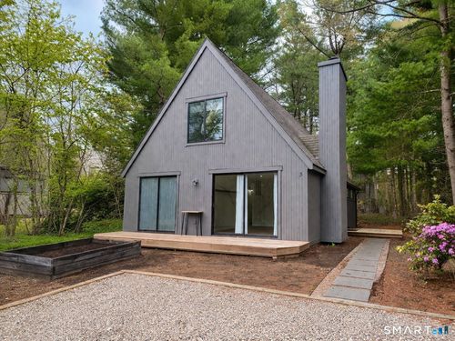 3-3 Finch Run, Avon, CT, 06001-3306 | Card Image