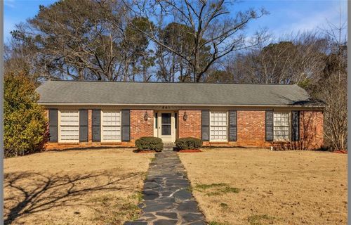 801 N 10th St, OPELIKA, AL, 36801-3918 | Card Image