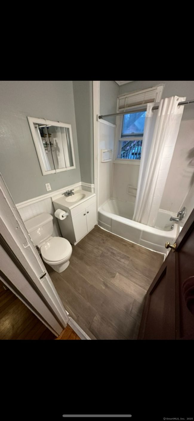 117 Bridge St, Home with 8 bedrooms, 3 bathrooms and null parking in Willimantic CT | Image 15