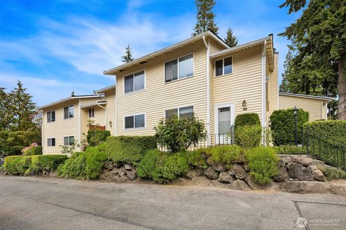 apt-e3-12024 101st Ave Ne, Kirkland, WA, 98034-6736 | Card Image