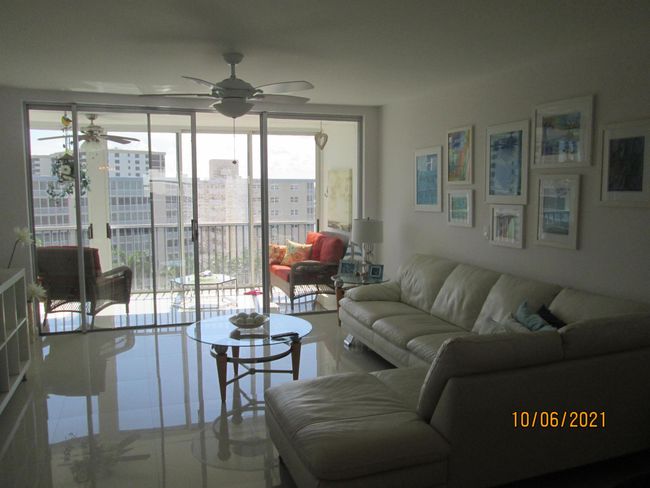 APT-1007 - 3212 S Ocean Blvd, Condo with 2 bedrooms, 2 bathrooms and null parking in Highland Beach FL | Image 17