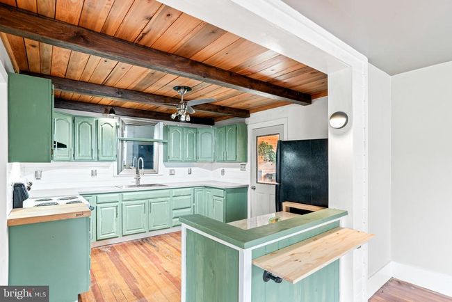 9054 William Penn Hwy, House other with 4 bedrooms, 2 bathrooms and null parking in MIFFLINTOWN PA | Image 14