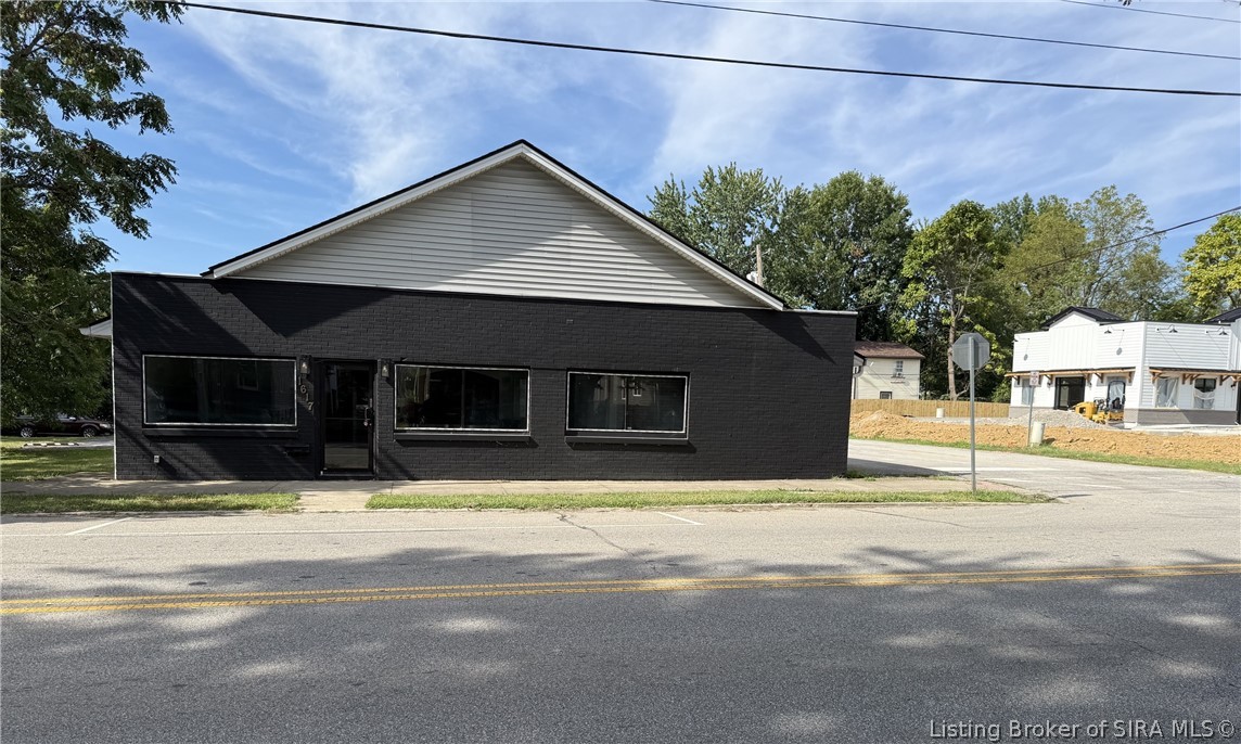 1617 State St, New Albany, IN 47150