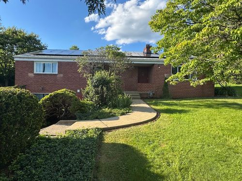 2455 Hampton Ave, Allison Park, PA, 15101-3810 | Card Image