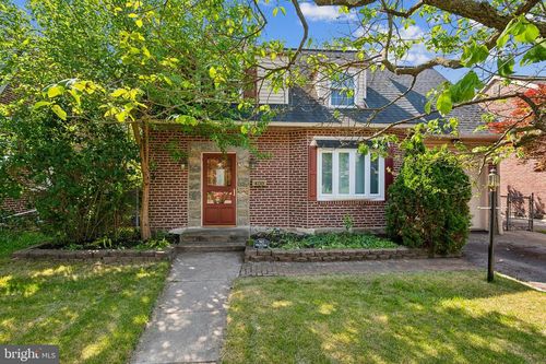 400 Walnut Ave, ALDAN, PA, 19018-4223 | Card Image