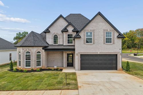 667 Woodrush Dr, Clarksville, TN, 37040-6318 | Card Image