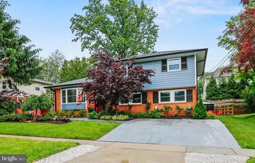 8702 Bradmoor Dr, BETHESDA, MD, 20817-3635 | Card Image
