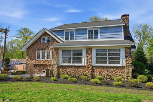 901 N Washington Ave, Green Brook, NJ, 08812-2614 | Card Image