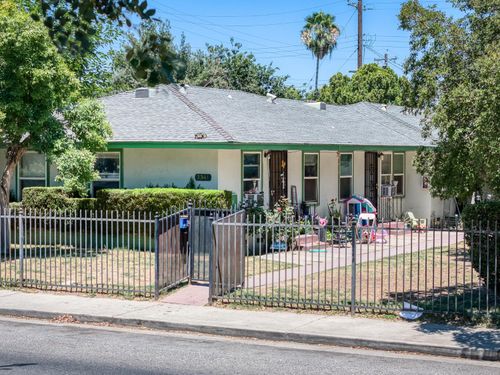 3361 E Mckinley Ave, Fresno, CA, 93703-3258 | Card Image