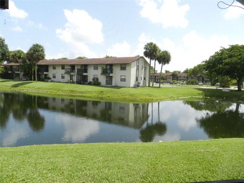 105-6020 Shakerwood Cir, Tamarac, FL, 33319-2363 | Card Image