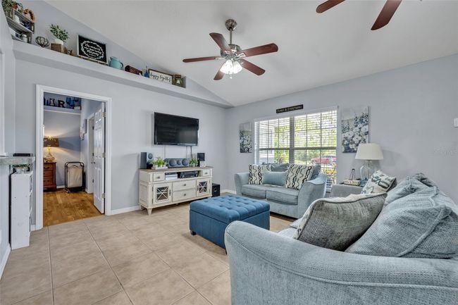 Living Room | Image 7