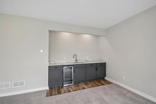 1732 Spruce St, Farmington, MN, 55024-1817 | Card Image