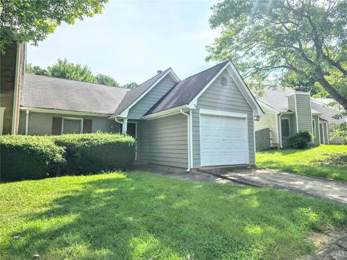 8020 Woodlake Drive, Riverdale, GA, 30274 | Card Image