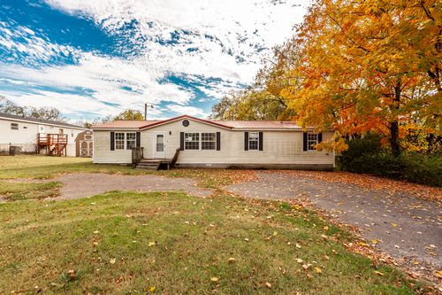 225 Drivers Ln, Gallatin, TN, 37066-5906 | Card Image