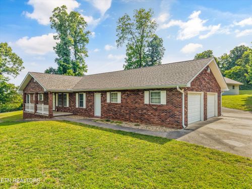 1210 Pellissippi Pkwy, Knoxville, TN, 37932-2529 | Card Image