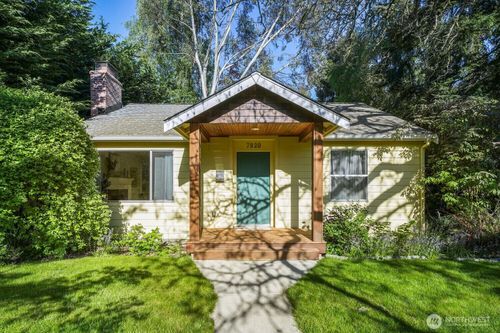 7920 28th Avenue Sw, Seattle, WA, 98126 | Card Image