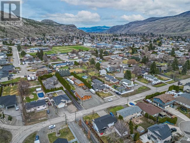 869 Serle Rd, House other with 4 bedrooms, 4 bathrooms and 1 parking in Kamloops BC | Image 12