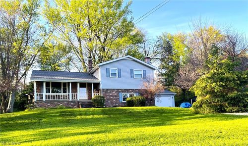 9584 Kinsman Rd, Novelty, OH, 44072-9633 | Card Image